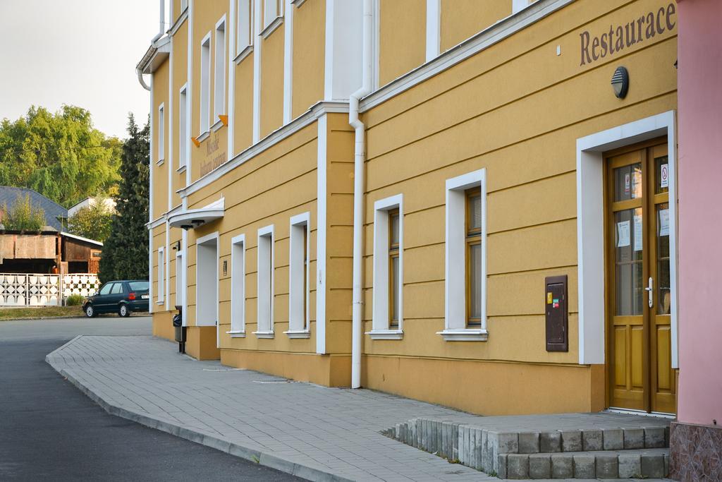 Mestske Kulturni Centrum Ve Fulneku Nový Jičín Eksteriør bilde